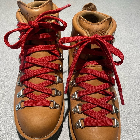 Danner Women’s Mountain Light Hiking Boot, Size 8.5 - Picture 2 of 8